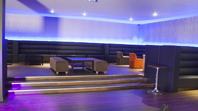 Yolo Bar, Bathgate - U-Shaped Booths