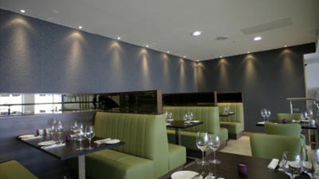 210 Bistro - Straight Booths